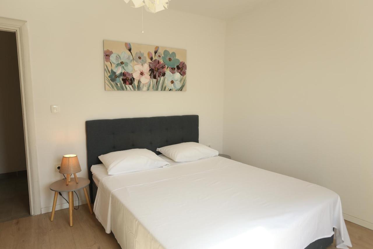 Apartman Luce Трогир Екстериор снимка